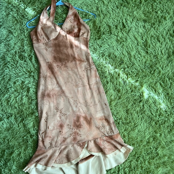 Dresses & Skirts - Elegant Floral Halter Dress in Peach